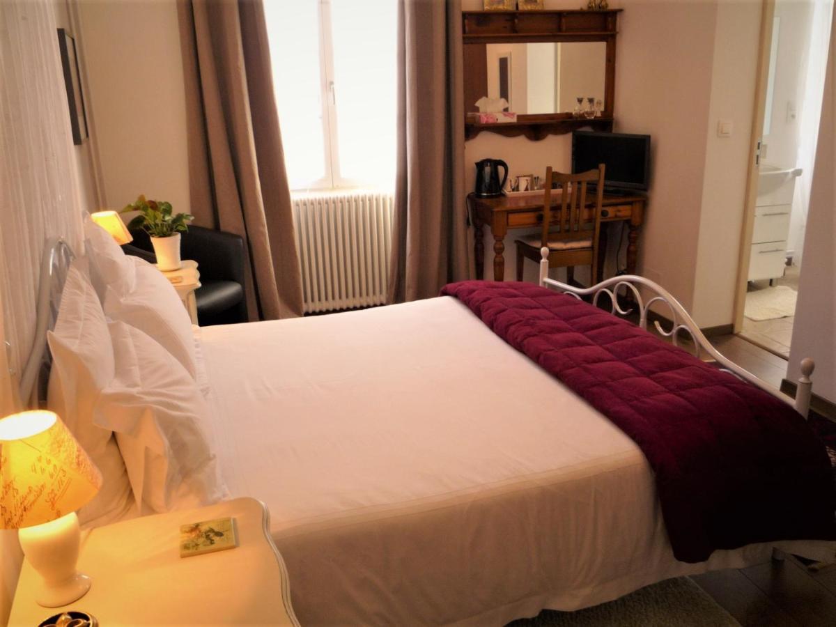 Chez Edell Bed & Breakfast Monpazier Bagian luar foto