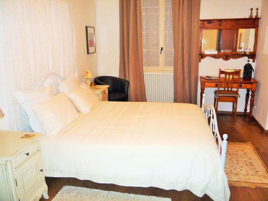 Chez Edell Bed & Breakfast Monpazier Ruang foto