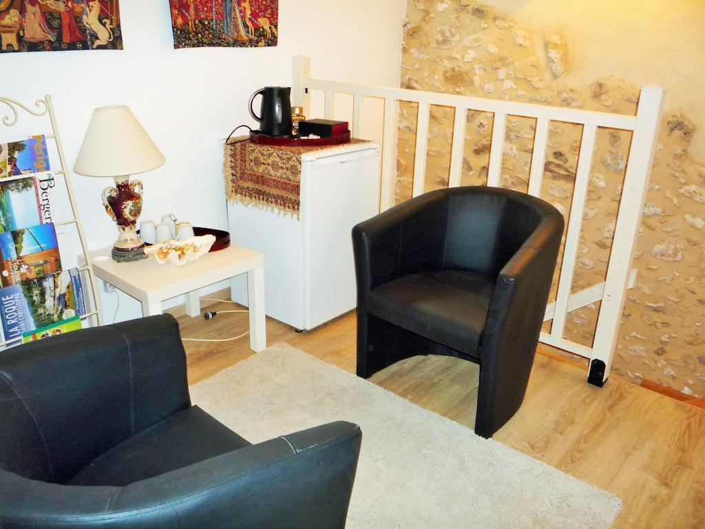 Chez Edell Bed & Breakfast Monpazier Ruang foto